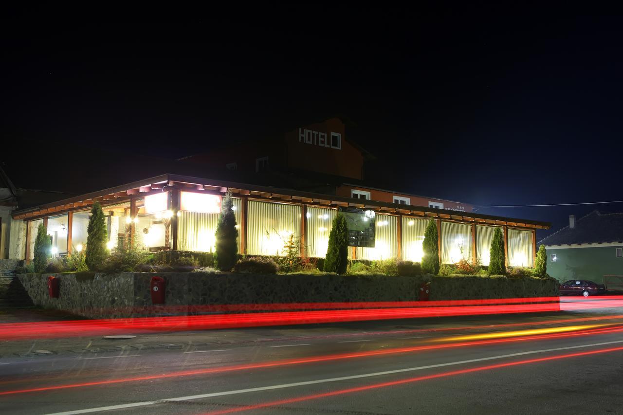 Hotel Romantik Balauseri Екстериор снимка